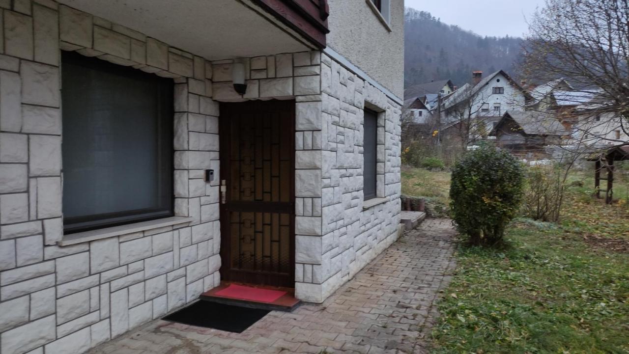 Alp House Hotell Bohinjska Bela Exteriör bild