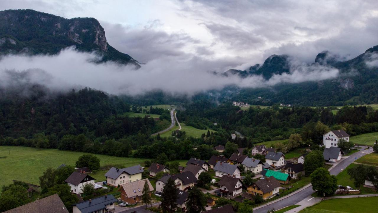 Alp House Hotell Bohinjska Bela Exteriör bild