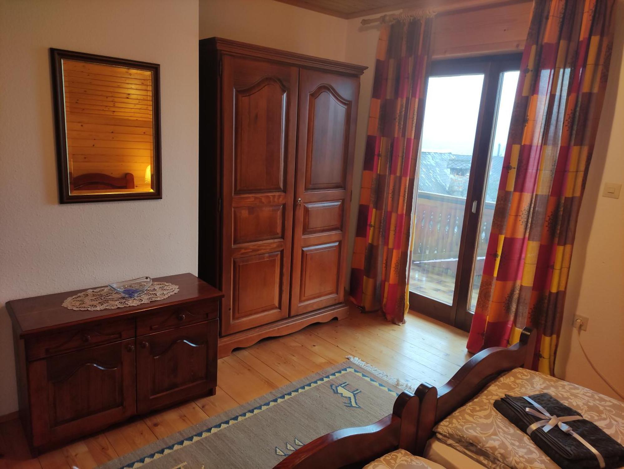 Alp House Hotell Bohinjska Bela Rum bild